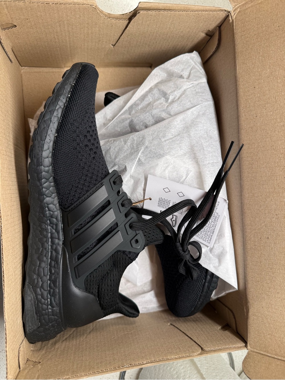 W -7 Adidas Ultra Boost Men's Running Shoes - Black - Picture 11 of 11